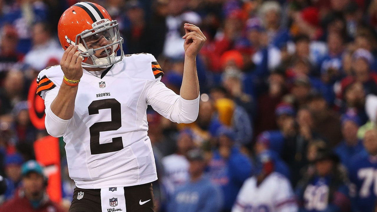 Improved behavior hasn't moved Manziel into starting role
